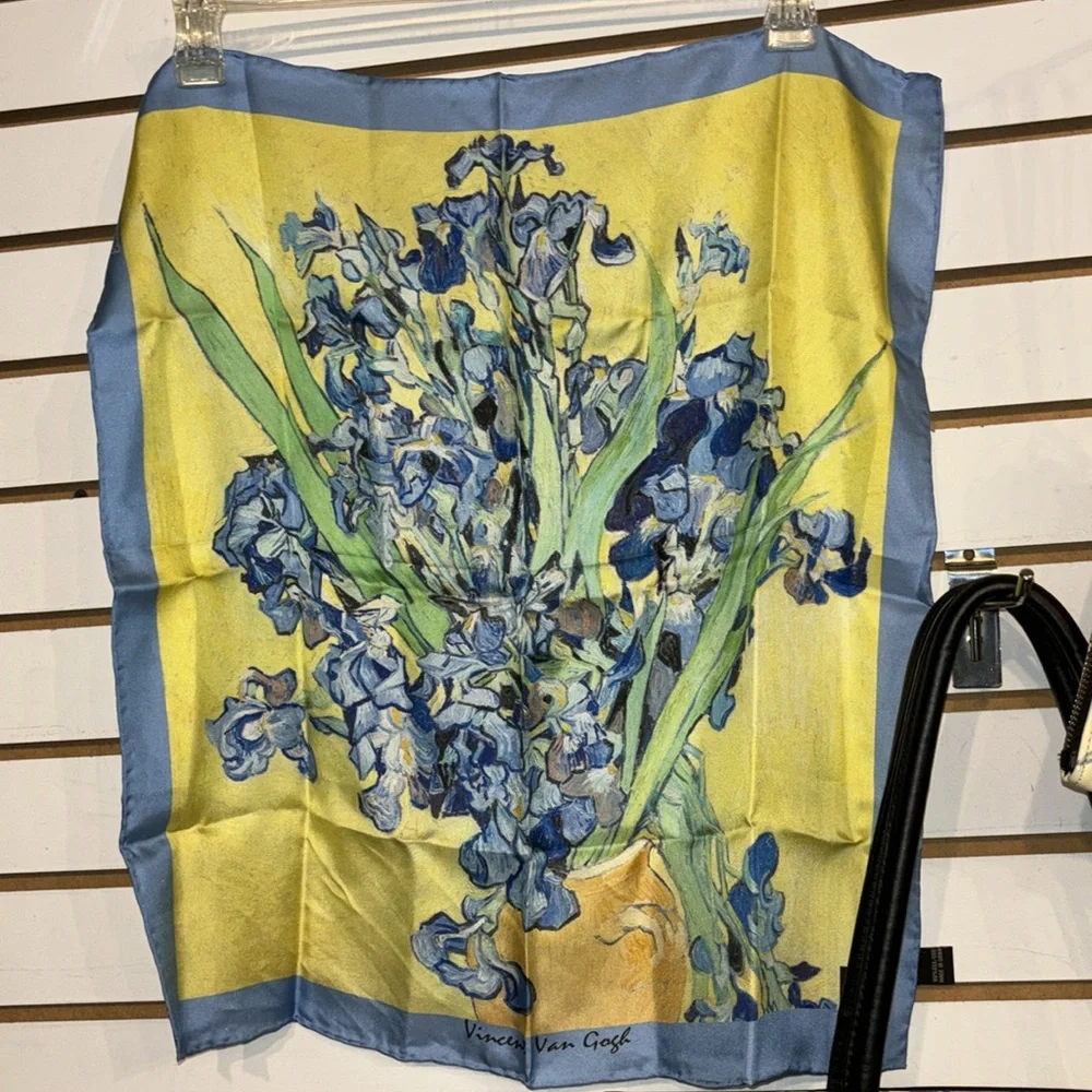 Vincent Van Gogh Tote, Scarf and Wristlet - Picture 4 of 10
